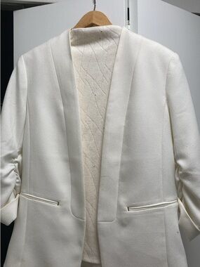 H&M Cream Open-Front Tailored Blazer